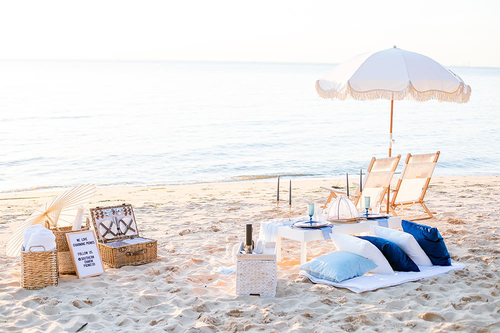 Polynesian picnic table at San Clemente beach